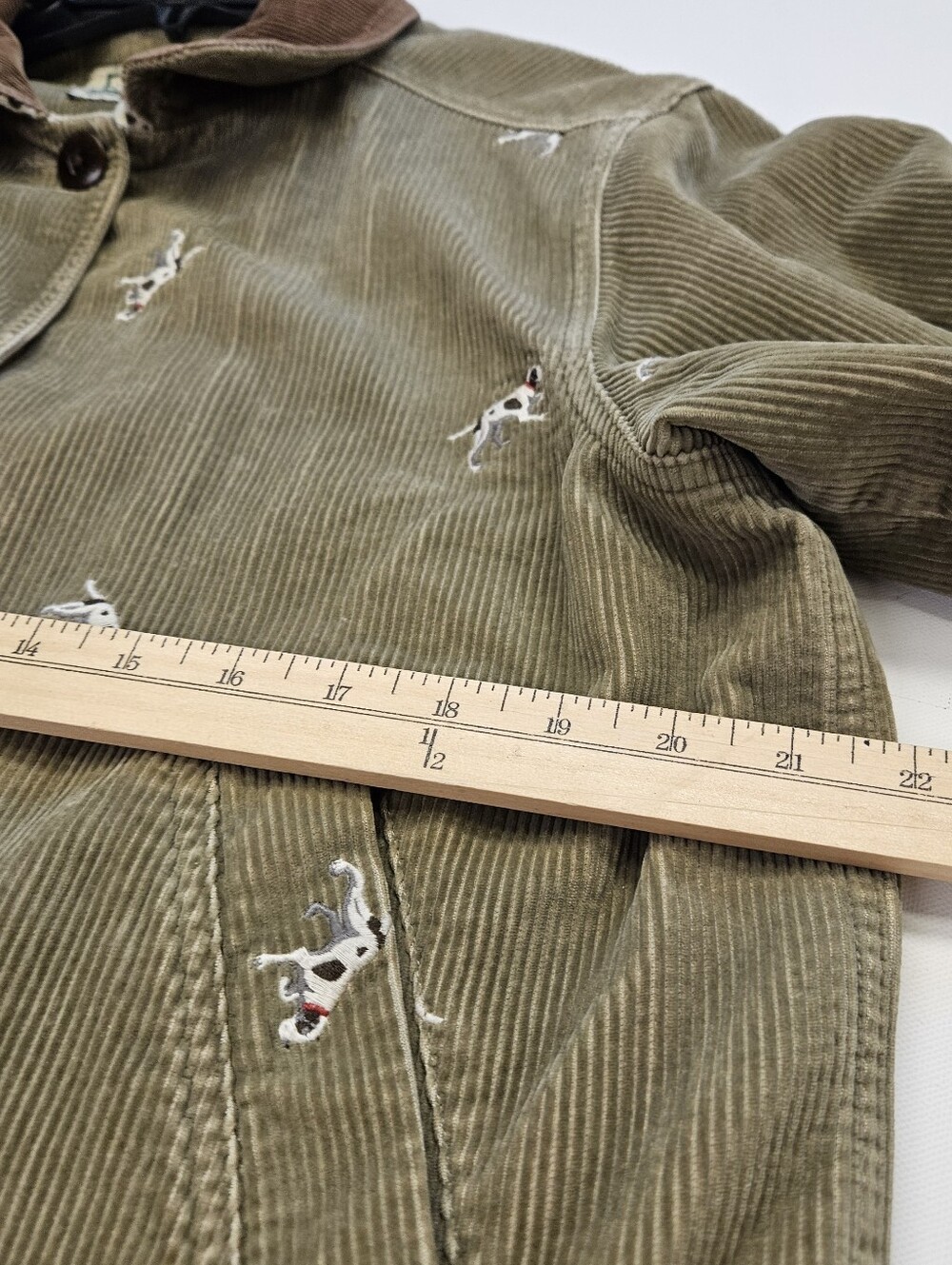 LL Bean Vintage Corduroy Barn Chore Coat Embroidered Hunting Dog Medium Regular - Picture 9 of 10